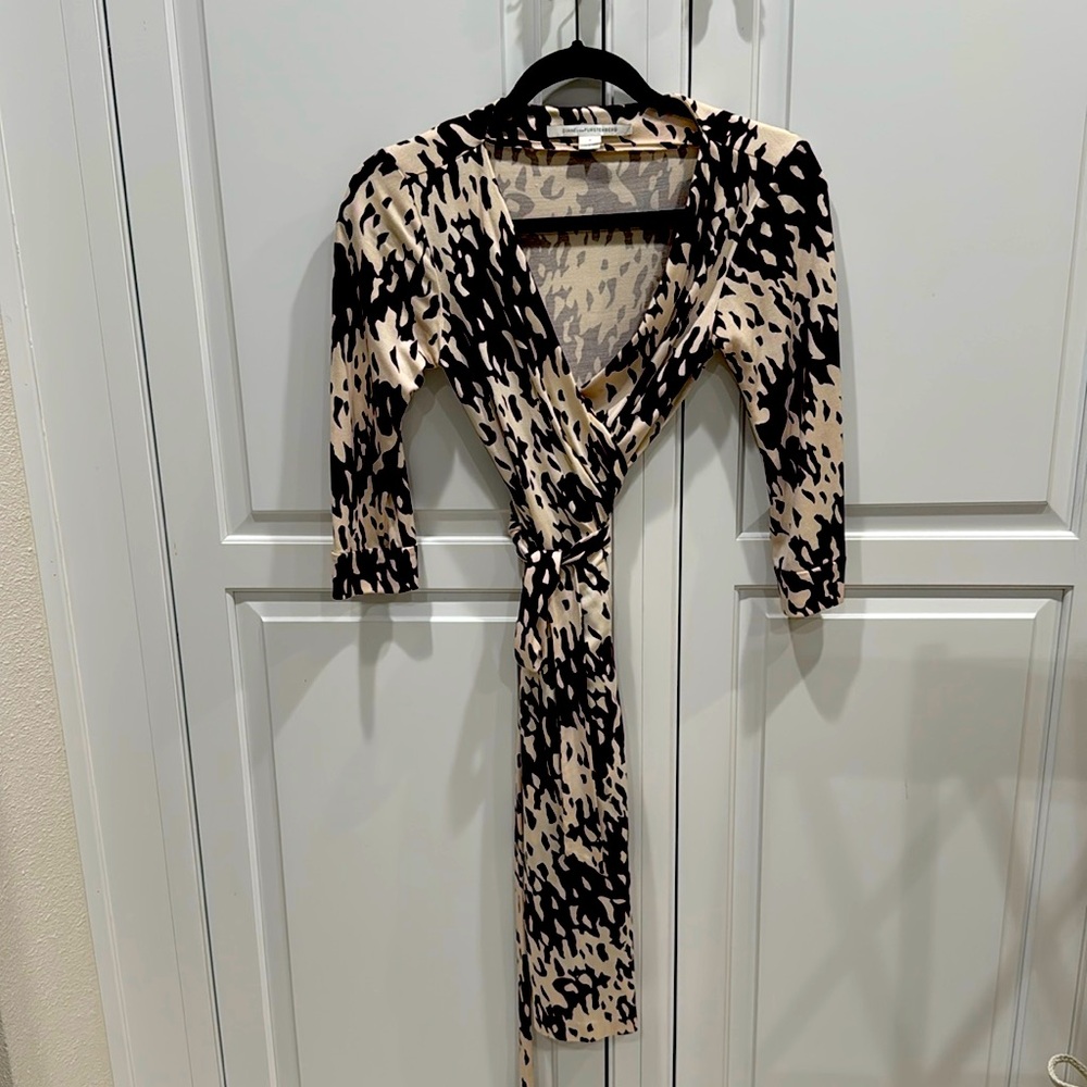 Beautiful Diane Von Firstenberg wrap dress so stunning!